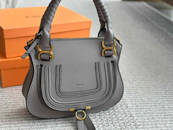 Designer handbag pre-order / 1:1 quality / turnaround time 2-4 weeks / size 30*24cm