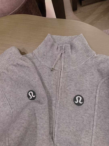 Women's Lulu high quality set / Free size (for sizes small medium) turnaround time 2-4 weeks