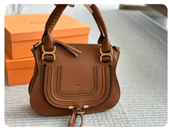 Designer handbag pre-order * 1:1 quality // turnaround time 2-4 weeks / size 30*24cm