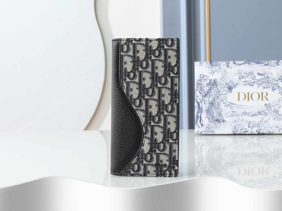 Designer wallet pre-order / 1:1 quality / Turnaround time 2-4 weeks /