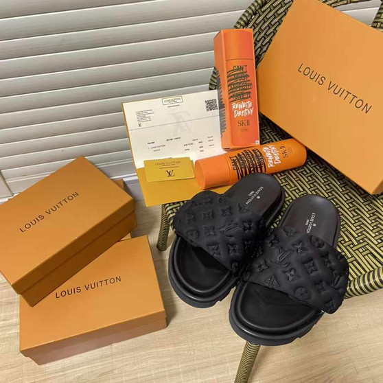 Designer LV sandals pre-order / 1:1 quality / Turnaround time 2-4 weeks