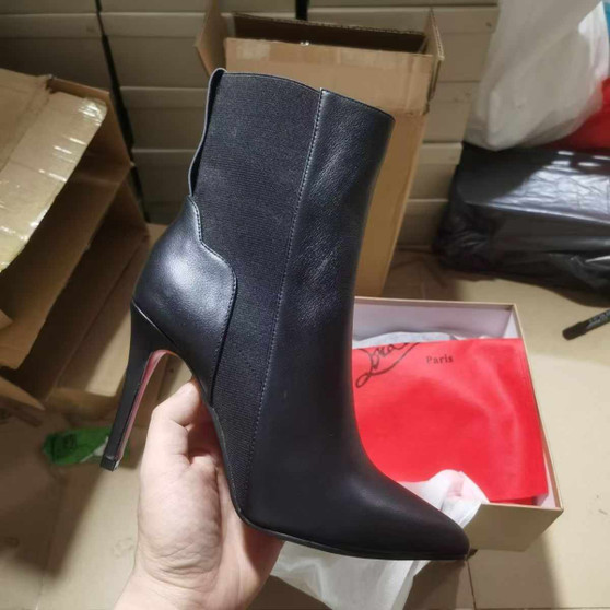 Designer boots pre-order / turnaround time 4-5 weeks / high mirror quality