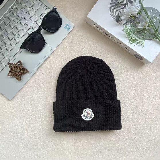 Designer beanie hat pre-order - 1:1 quality - turnaround time 2-4 weeks