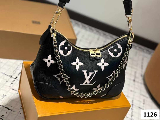 Designer handbag pre-order / 1:1 quality / turnaround time 2-4 weeks /  size 28*16cm