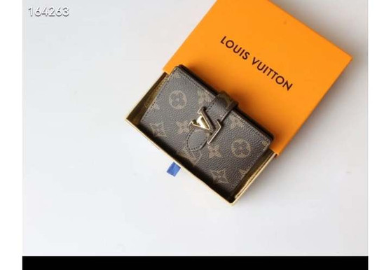 Designer passport holder pre-order  / 1:1 quality / Turnaround time 2-4 week  / 1