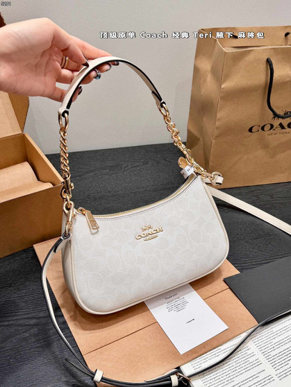 Designer handbag pre-order / 1:1 quality / Turnaround time 2-4 weeks / size 24*13cm 1