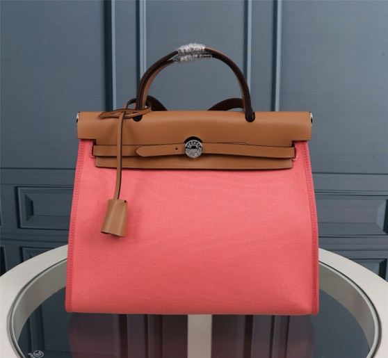 Designer handbag pre-order / Master quality / Turnaround time 2-4 weeks / size 31cm,