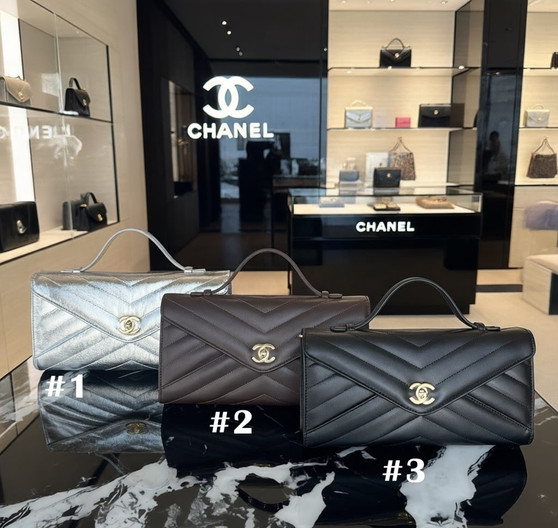 Designer handbag pre-order / size 26*13*6cm / turnaround time 2-4 weeks / code 25-23