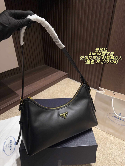 Designer handbag pre-order / size 37*24cm / 1:1 quality / turnaround time 2-4 weeks / code 23592