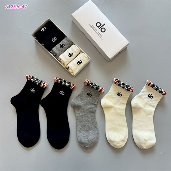 Women's multi-pack socks pre-order / One size fits most / Turnaround time 2-4 weeks / code 123