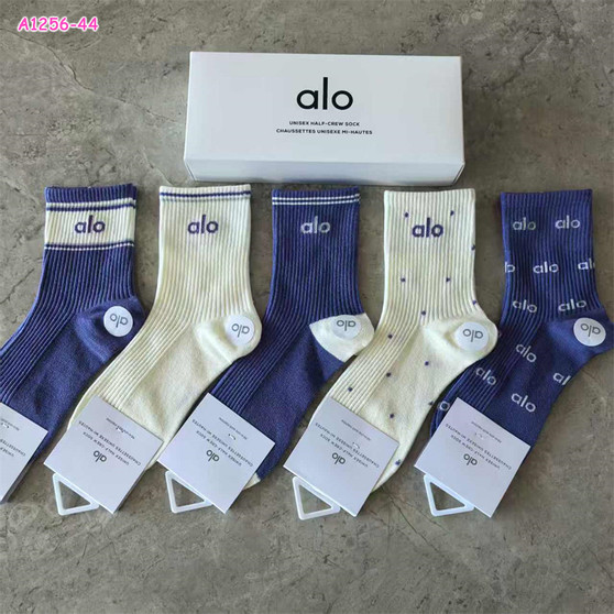 Women's multi-pack socks pre-order / One size fits most / Turnaround time 2-4 weeks / code 123456