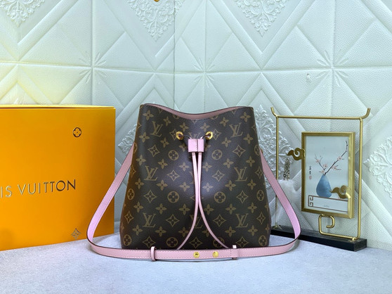 Designer handbag pre-order / size 26*26*17cm / 1:1 quality / turnaround time 2-4 weeks 