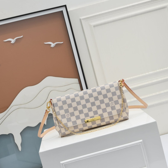 Designer handbag pre-order / size 28*17*4cm / 1:1 quality / turnaround time 2-4 weeks 