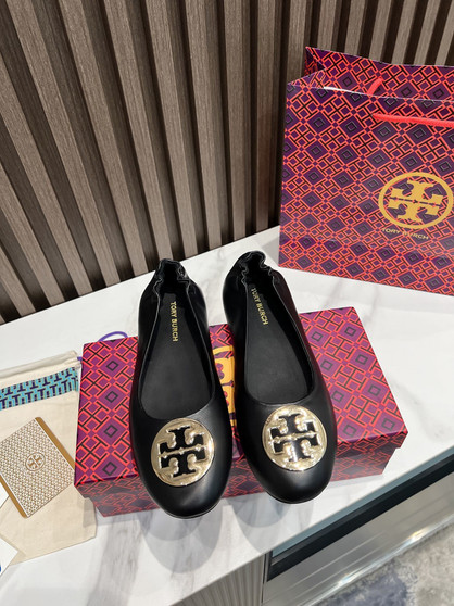 Copy of Designer flats pre-order / 1:1 quality / Turnaround time 2-4 weeks / code-12