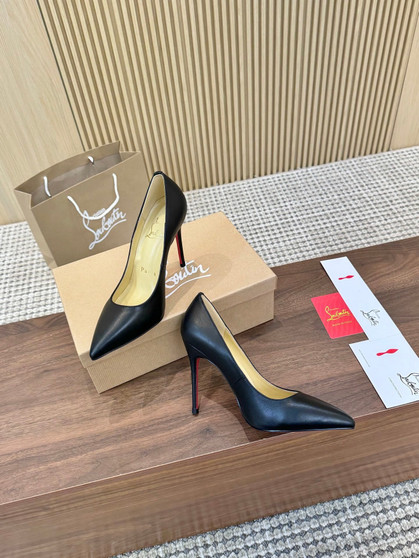 Designer heel pre-order  / 1:1 quality / Turnaround time 2-4 weeks / code1