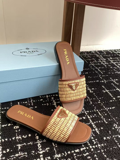 Designer sandals pre-order / 1:1 quality / Turnaround time 2-4 weeks / code1