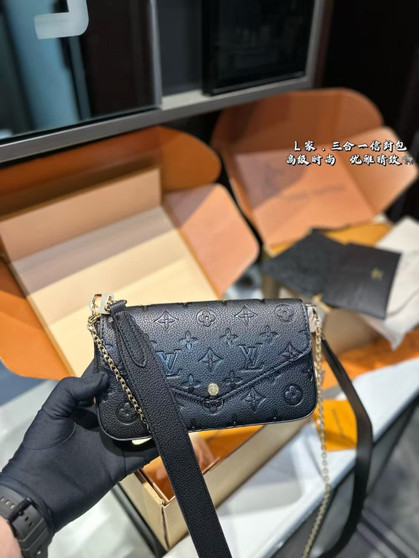 Designer handbag pre-order / 1:1 quality / size 21*11*2cm / Turnaround time 2-4 weeks