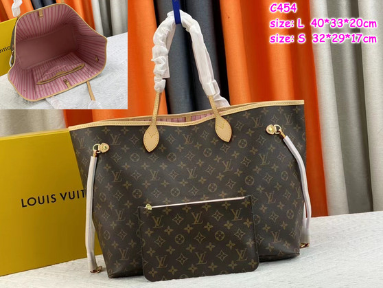 Designer handbag pre-order / 1:1 quality / Two sizes available / Turnaround time 2-4 weeks / 111152