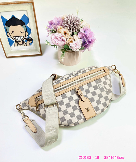Designer handbag pre-order / Size: 38 * 16 * 8 cm / 1:1 quality / Turnaround time 2-4 weeks / item#1