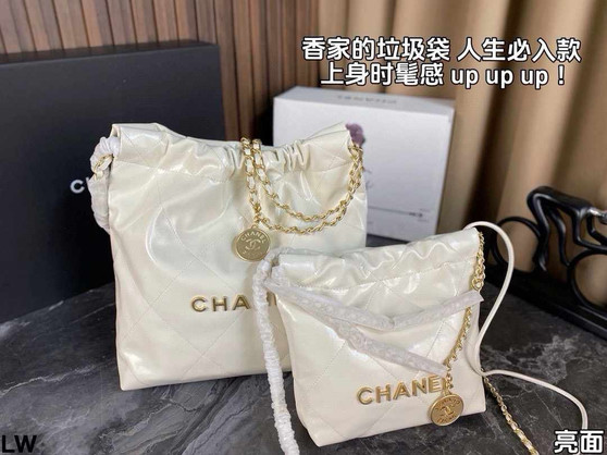 Designer handbag pre-order / 1:1 quality / Two sizes available / Turnaround time 2-4 weeks / product#1