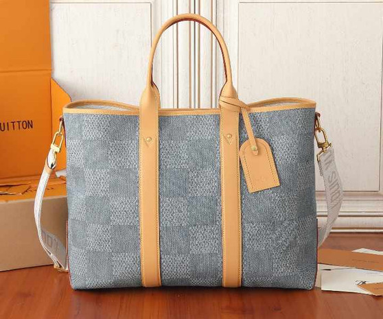 Designer handbag pre-order / size 43*34*17cm / Master quality / Turnaround time 2-4 weeks