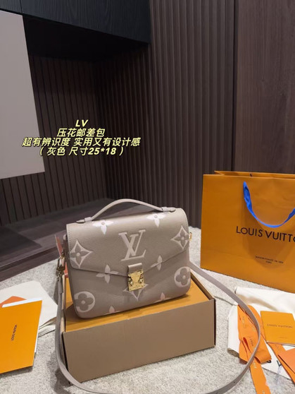 Designer handbag pre-order / Mirror quality / Size 25*18cm / Turnaround time 2-4 weeks  / 54903