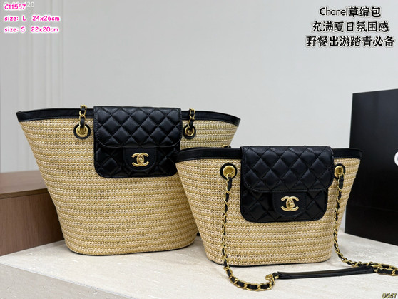 Designer handbag pre-order / 1:1 quality / Two sizes available / Turnaround time 2-4 weeks / code50