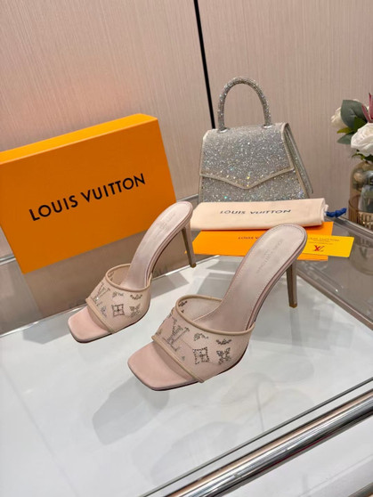 Designer heels pre-order / high mirror quality / 9 cm heel height / turnaround time 2-4 weeks 