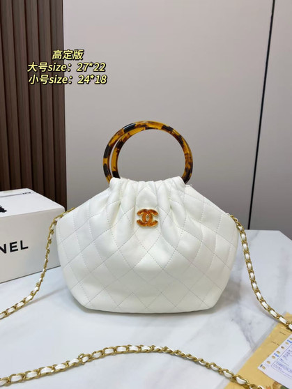 Designer handbag pre-order / Two sizes available / 1:1 quality  / Turnaround time 2-4 weeks /495