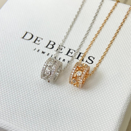 Designer necklace 1:1 quality / does not come with box / turnaround time 2-4 weeks