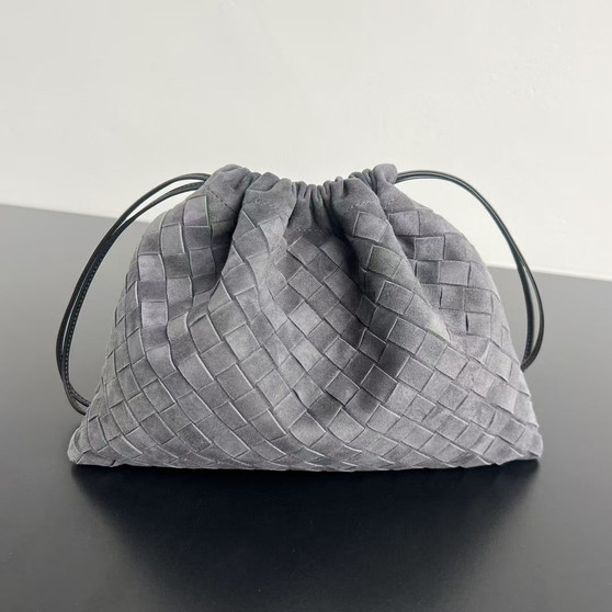 Designer handbag pre-order / Mirror quality / Size 32*23cm / Turnaround time 2-4 weeks