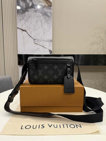 Designer handbag pre-order / 1:1 quality / Size 19*12*7cm / Turnaround time 2-4 weeks