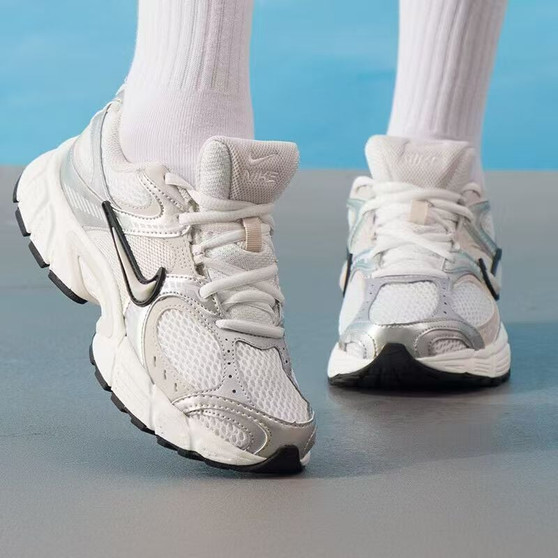 N**e Athletic Sneakers / 1*1 quality / TAT turnaround time 2-4 weeks / code7019p