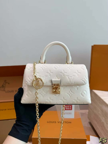 Designer handbag pre-order / Size 20cm / 1:1 quality / Turnaround time 2-4 weeks