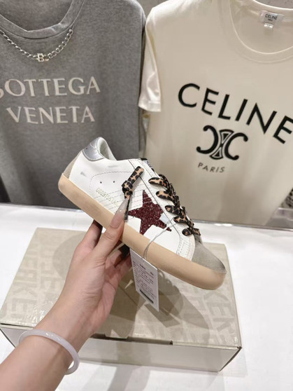 Designer sneakers pre-order  / 1:1 quality  / turnaround time 2-4 weeks / pc3-17614254901