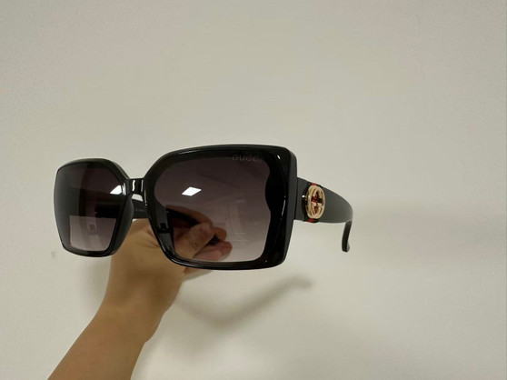 Ready to ship sunglasses / final clearance
