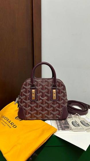 D.esigner H.andbag pre-order / M.a.s.t.e.r Q.uality / Size 16*7*13cm / Turnaround time 2-4 weeks