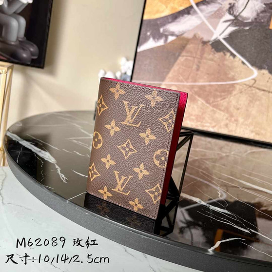 Master quality LV passport holder pre-order / turnaround time 2-4 weeks