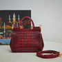 Designer handbag pre-order / mirror quality / size: 20 cm