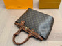 Designer handbag pre-order / 1:1 quality / turnaround time 2-4 weeks / size 34*22cm