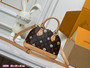 Designer handbag pre-order / 1:1 quality / Size: 25*19 cm / Turnaround time 2-4 weeks