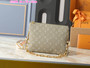 Designer handbag pre-order / 1:1 quality / Size: 20*20 cm / Turnaround time 2-4 weeks / 111
