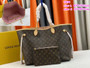 Designer handbag pre-order / 1:1 quality / Two sizes available / Turnaround time 2-4 weeks / 111152