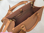 Designer handbag pre-order / 1:1 quality / Size: 25 * 19 * 11.5 c m / code 532