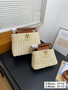 Designer handbag pre-order / 1:1 quality / Two sizes available / Turnaround time 2-4 weeks / Product#53210