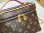 Designer vanity case pre-order / 1:1 quality / Size 20*13*12cm / Turnaround time 2-4 weeks