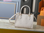 Designer handbag pre-order / 1:1 quality / Size: 25 * 19 cm / Turnaround time 2-4 weeks