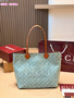 Designer handbag pre-order / 1:1 quality / Size: 32 * 30 cm / Turnaround time 2-4 weeks