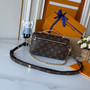 Designer handbag pre-order / 1:1 quality / Size 21*13cm / Turnround time 2-4 weeks