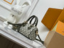 D.esigner H.andbag pre-order / o.n.e  - o.n.e q.uality / Size 16 * 10 cm (mini) / Turnaround time 2-4 weeks